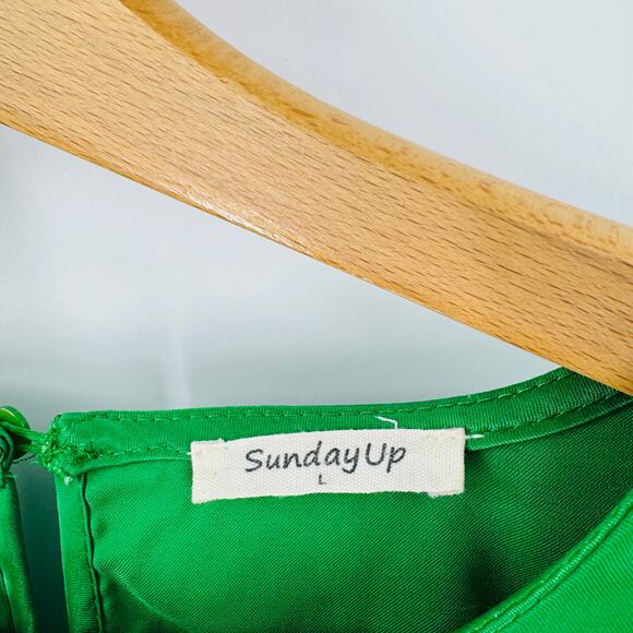 Sunday Up Green Satin Tie-Waist Mini Dress Size Large Holiday Party Cocktail - Picture 3 of 6